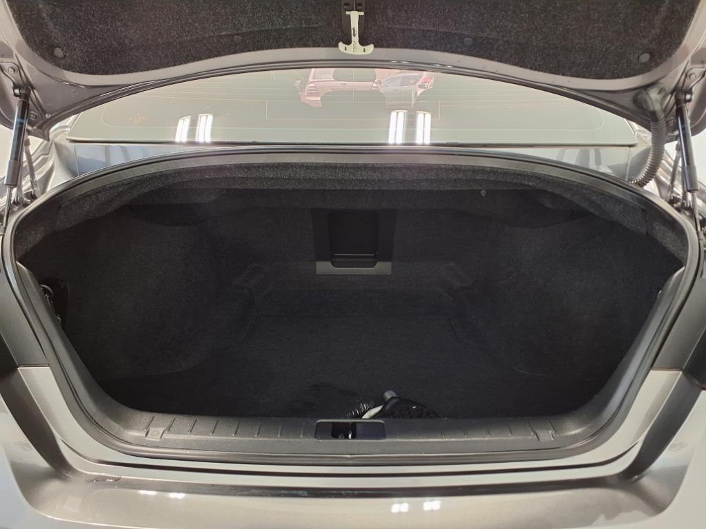 2018 INFINITI Q70 Image 8
