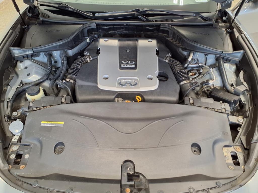2018 INFINITI Q70 Image 25