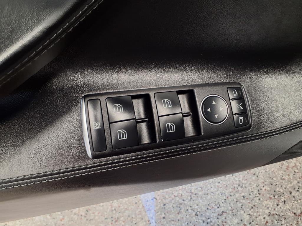 2017 Tesla Model S Image 13