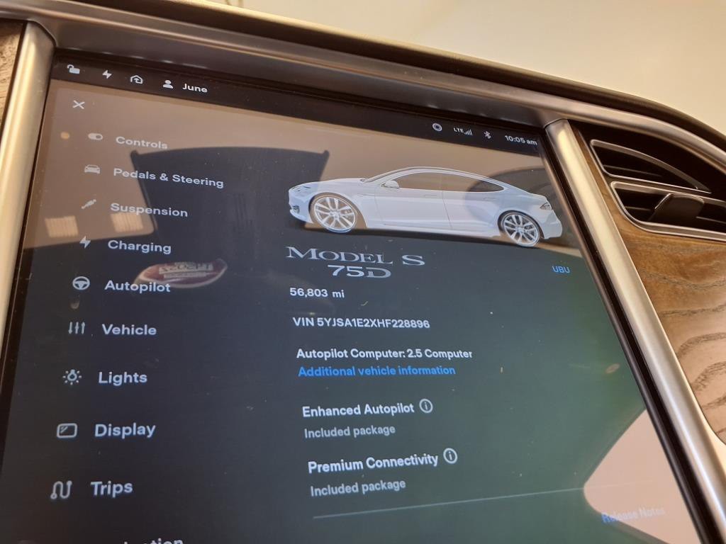 2017 Tesla Model S Image 17