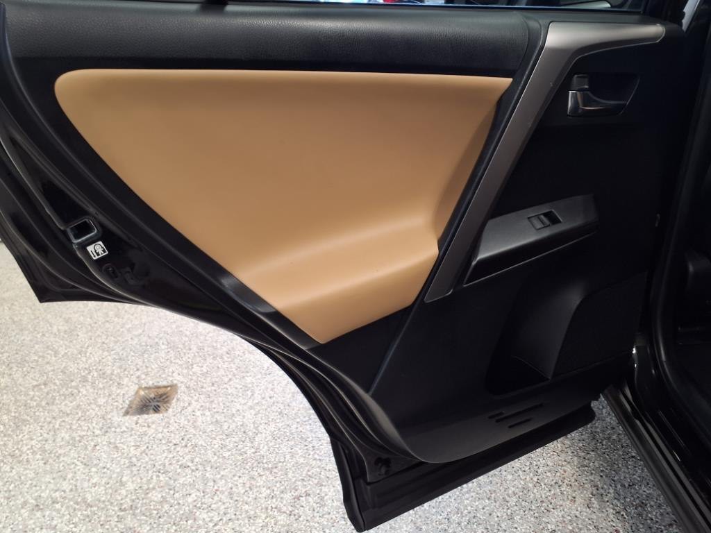 2016 Toyota Rav4 Image 10