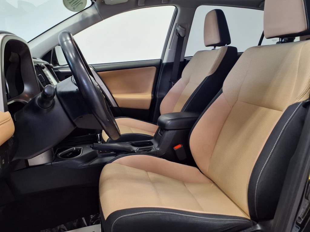 2016 Toyota Rav4 Image 16
