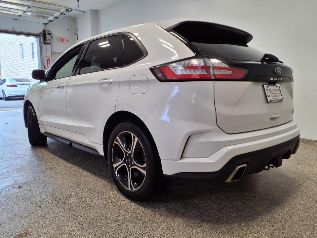 2021 Ford Edge Image 2