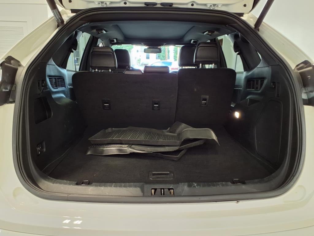 2021 Ford Edge Image 8