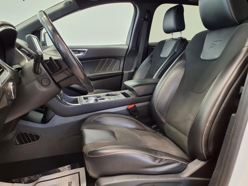 2021 Ford Edge Image 15