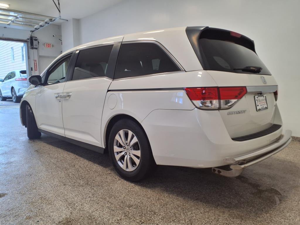 2016 Honda Odyssey Image 2
