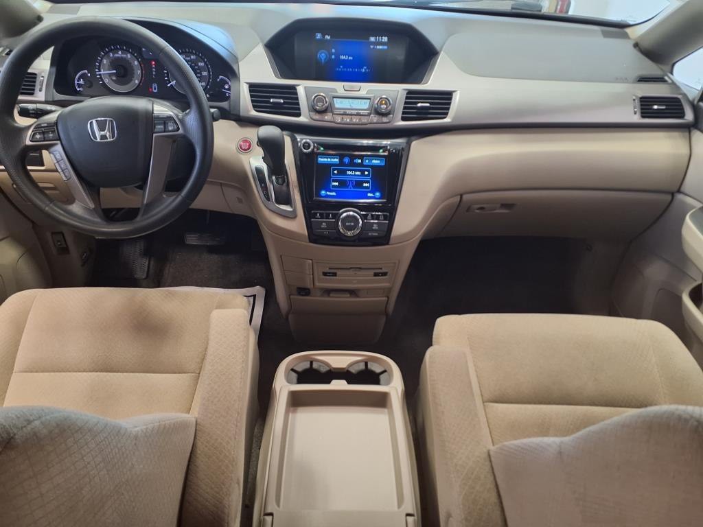 2016 Honda Odyssey Image 10
