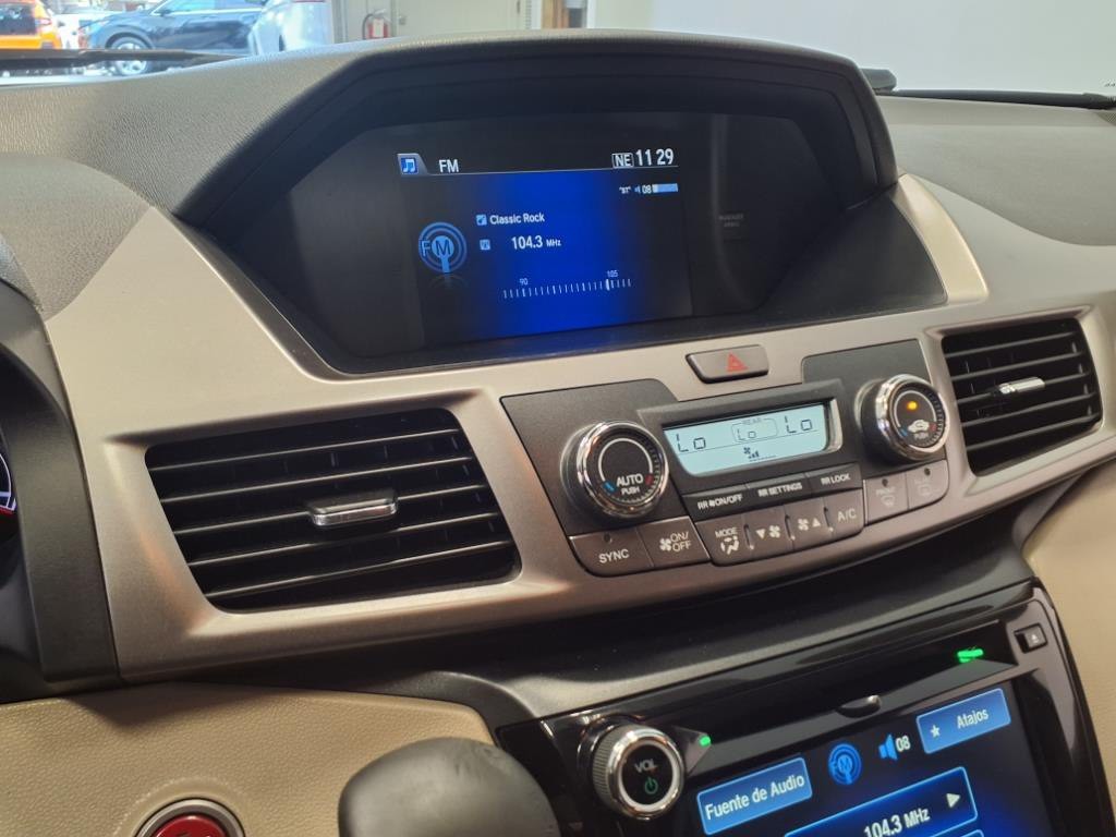 2016 Honda Odyssey Image 18