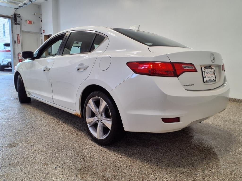 2014 Acura ILX Image 2