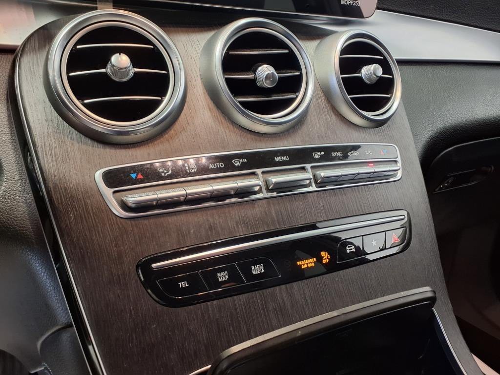 2020 Mercedes-Benz GLC-Class Image 17
