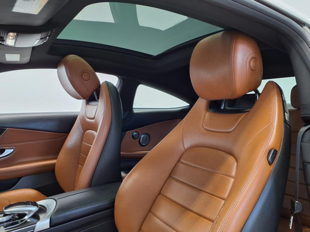 2018 Mercedes-Benz C-Class Image 11