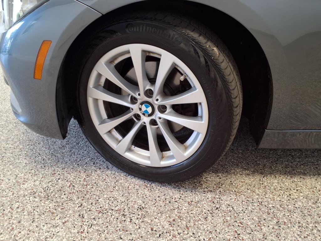 2016 BMW 3 Series Image 7