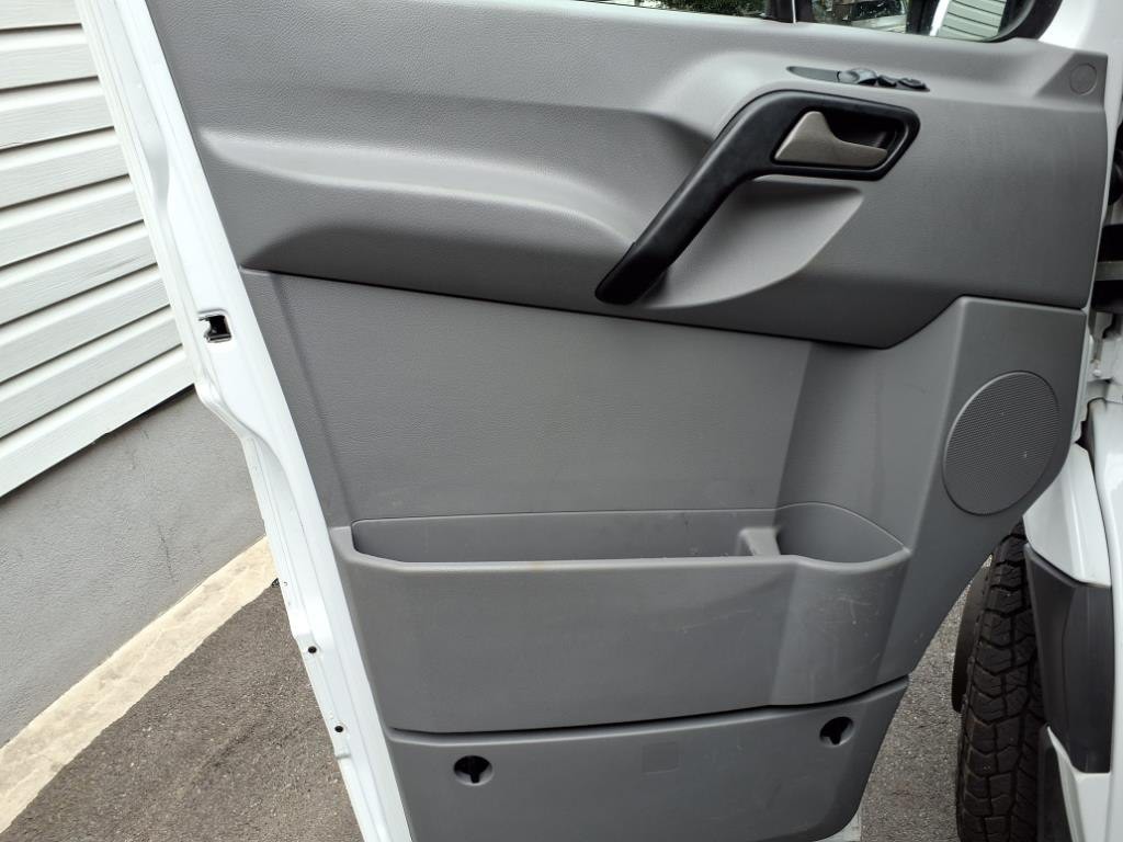 2015 Mercedes-Benz Sprinter Image 12