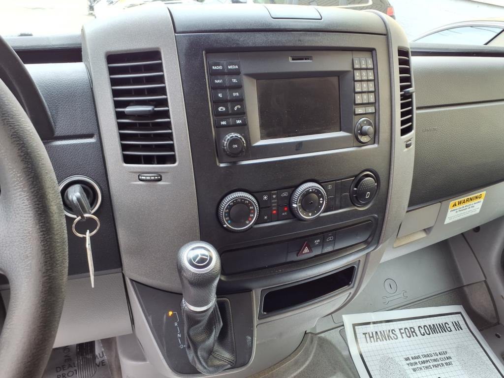 2015 Mercedes-Benz Sprinter Image 16