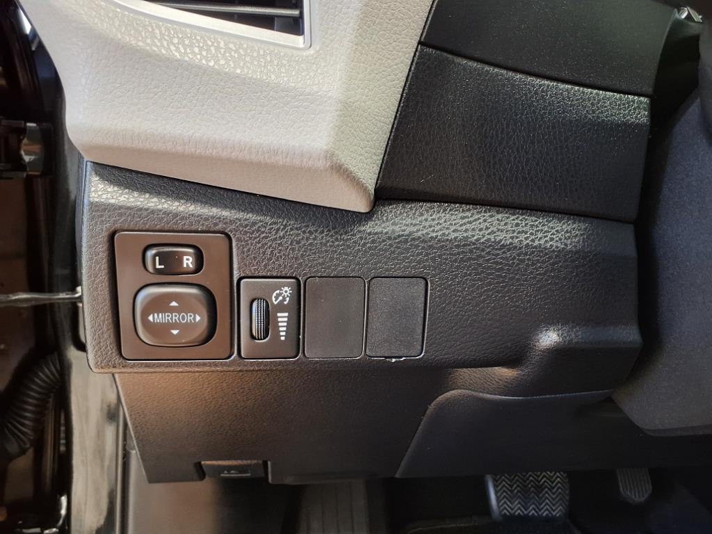 2014 Toyota Corolla Image 15