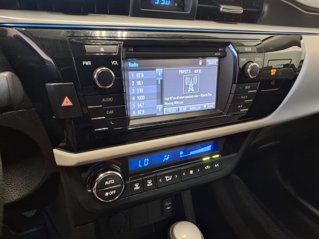 2014 Toyota Corolla Image 18