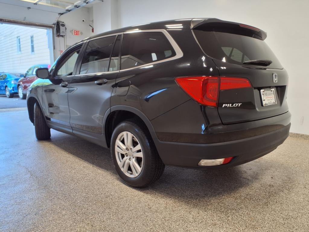 2018 Honda Pilot Image 2