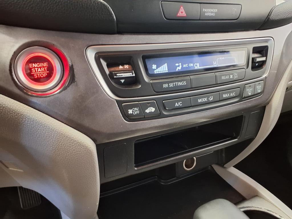 2018 Honda Pilot Image 16
