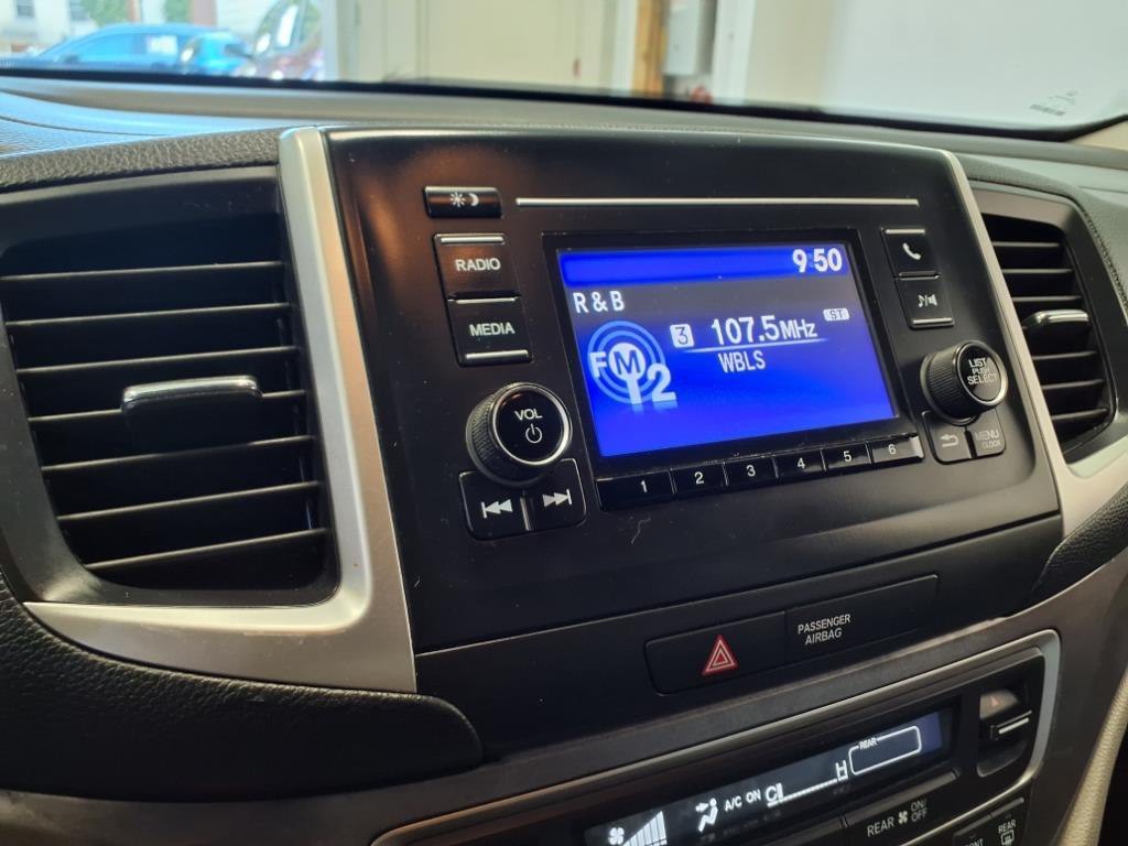 2018 Honda Pilot Image 17