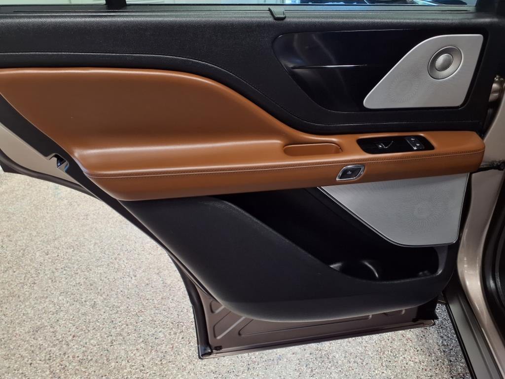 2020 Lincoln Aviator Image 9