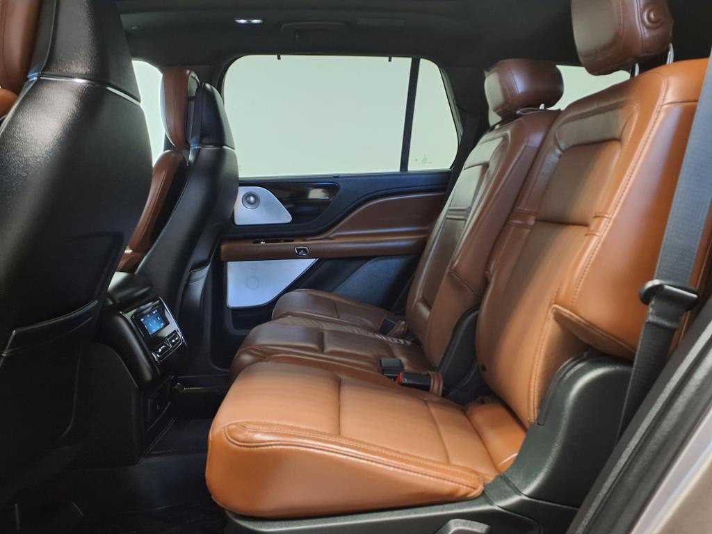 2020 Lincoln Aviator Image 10