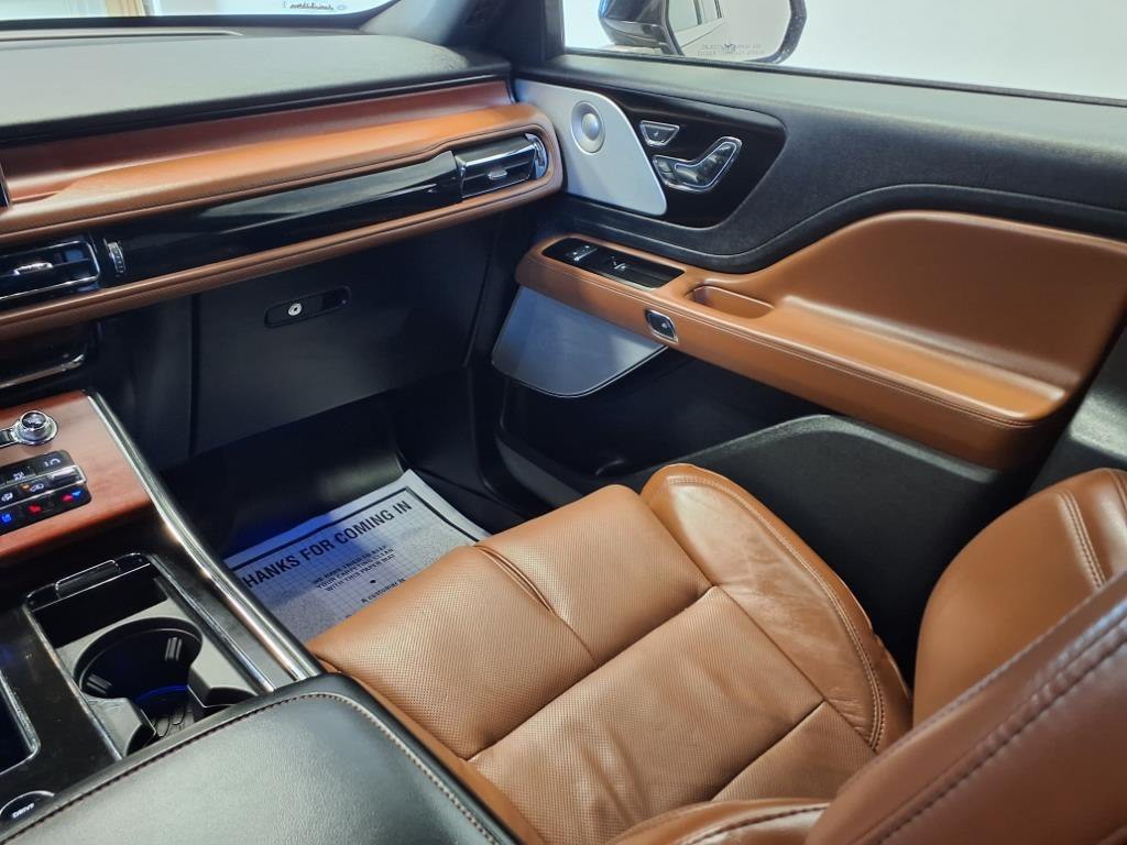 2020 Lincoln Aviator Image 12
