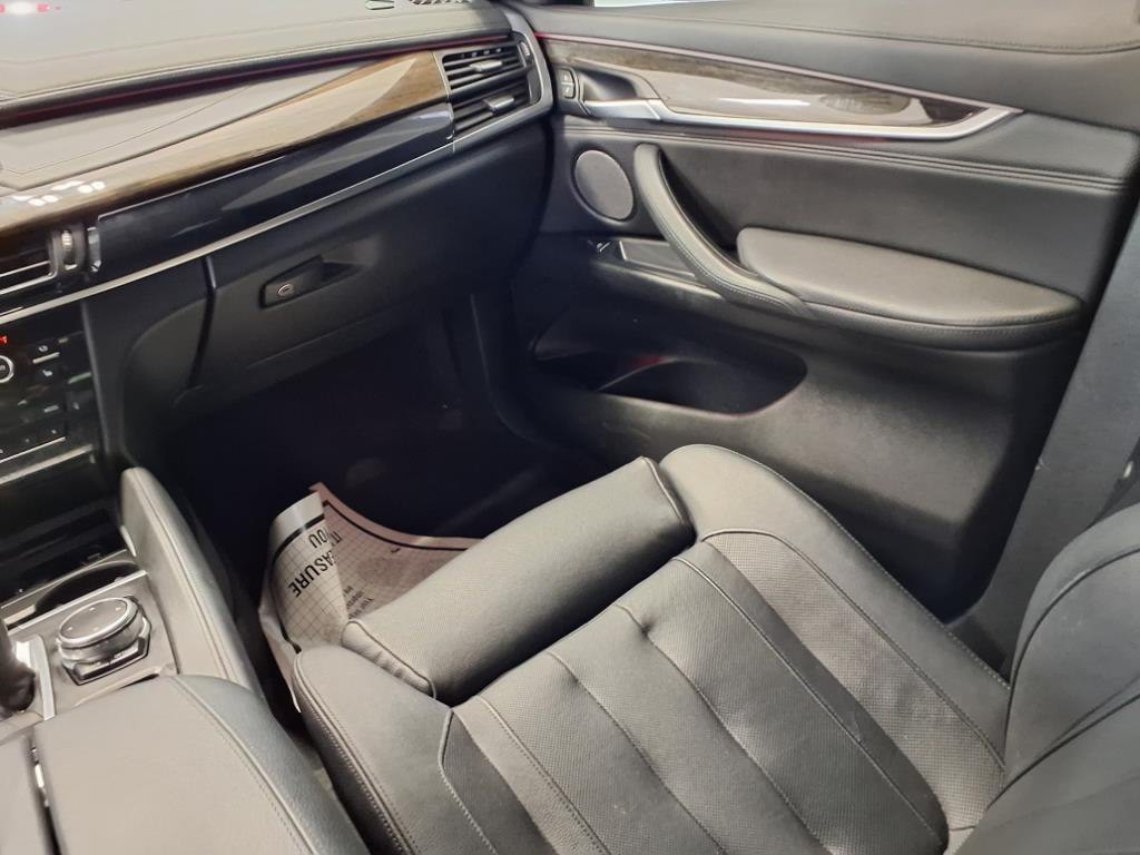 2016 BMW X6 Image 13