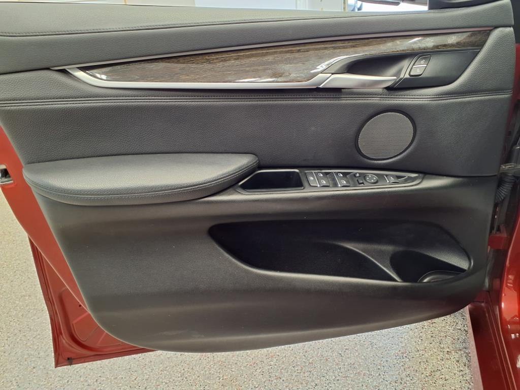 2016 BMW X6 Image 14