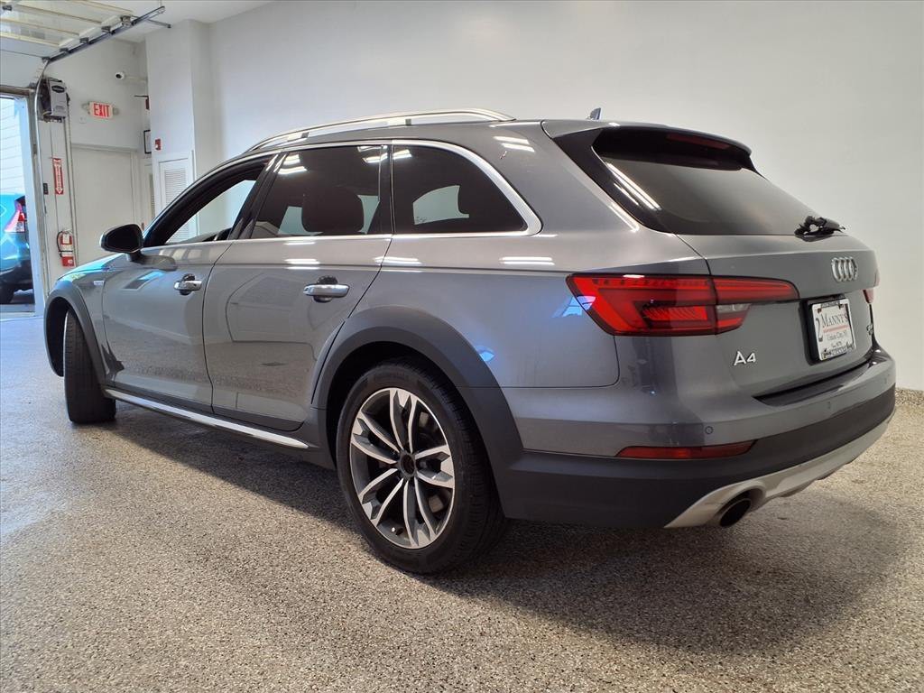 2017 Audi A4 Image 2