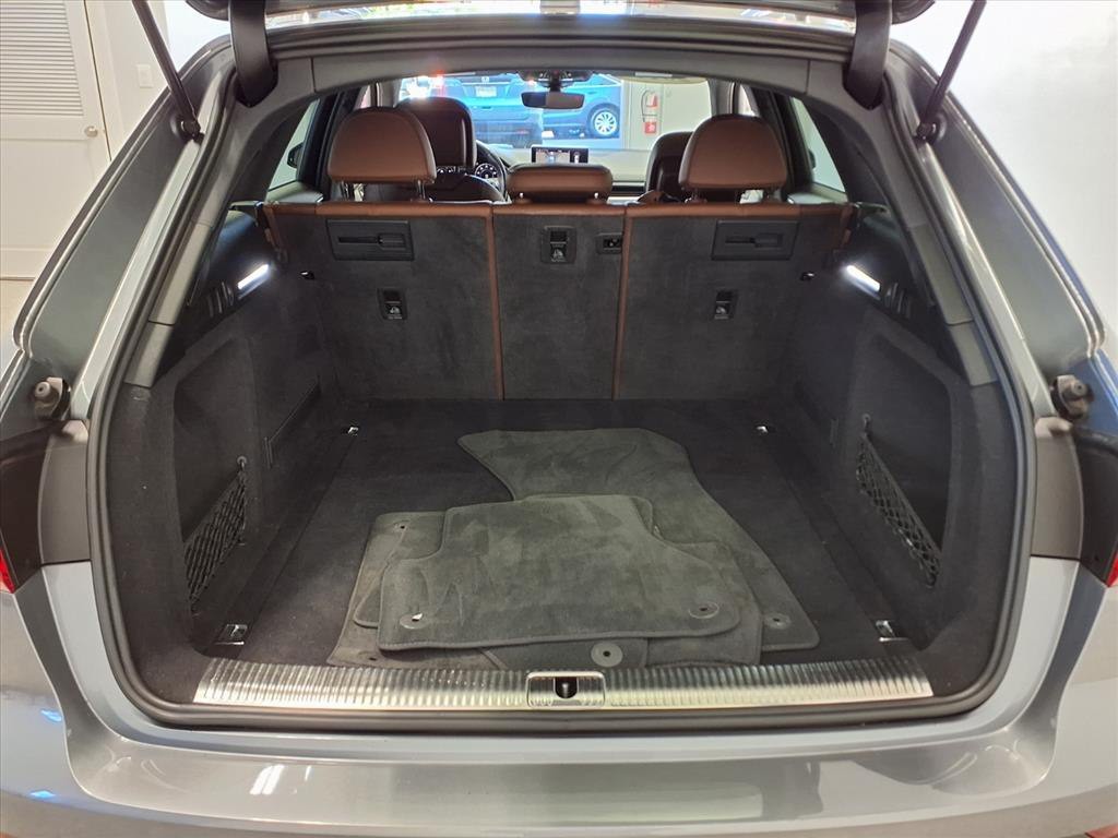 2017 Audi A4 Image 7