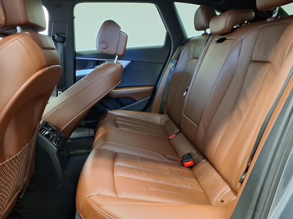 2017 Audi A4 Image 9
