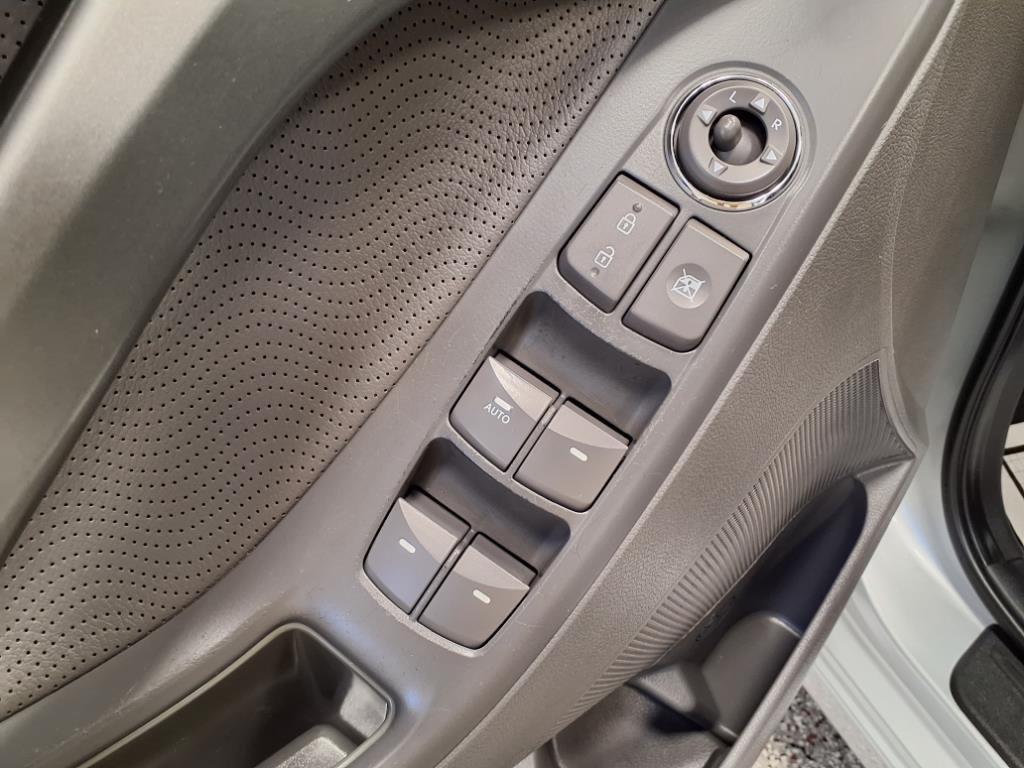 2013 Hyundai Elantra Image 13