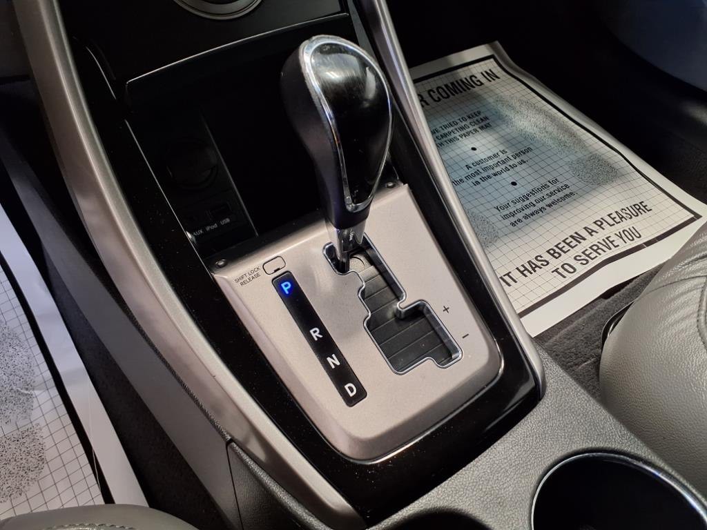 2013 Hyundai Elantra Image 17