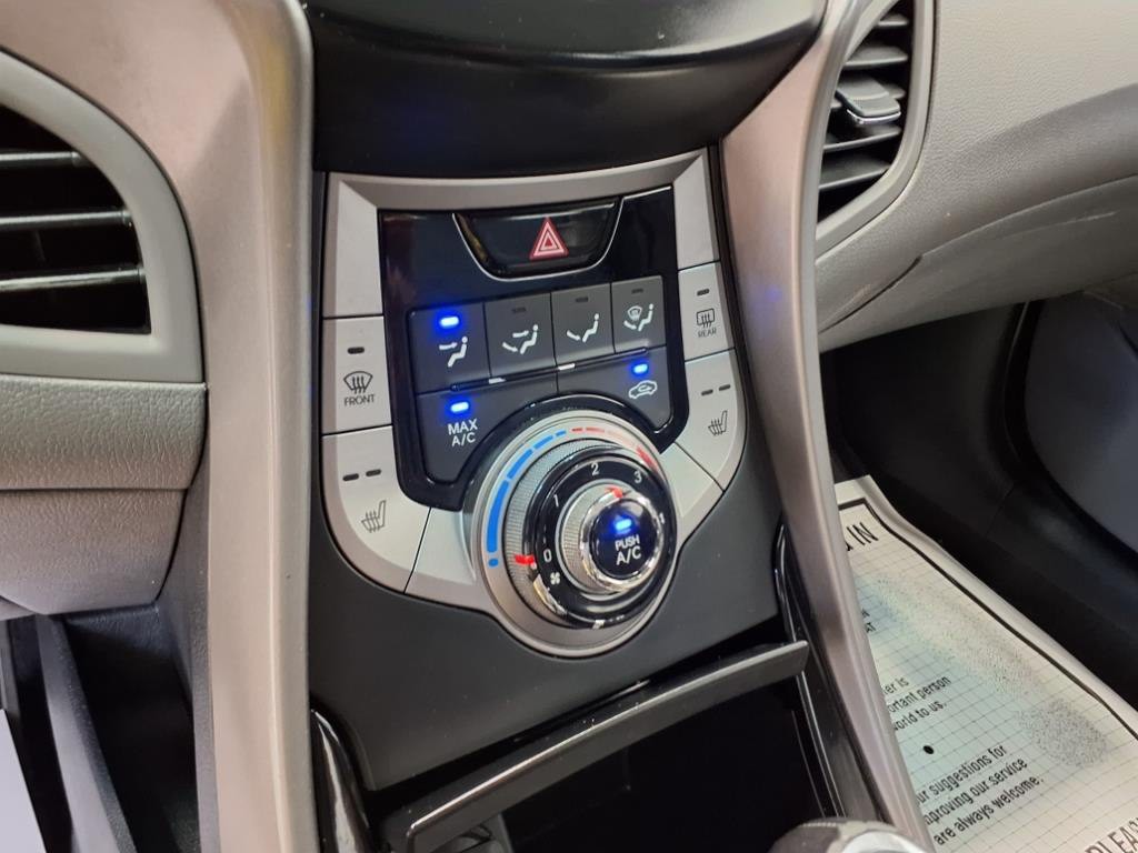 2013 Hyundai Elantra Image 18