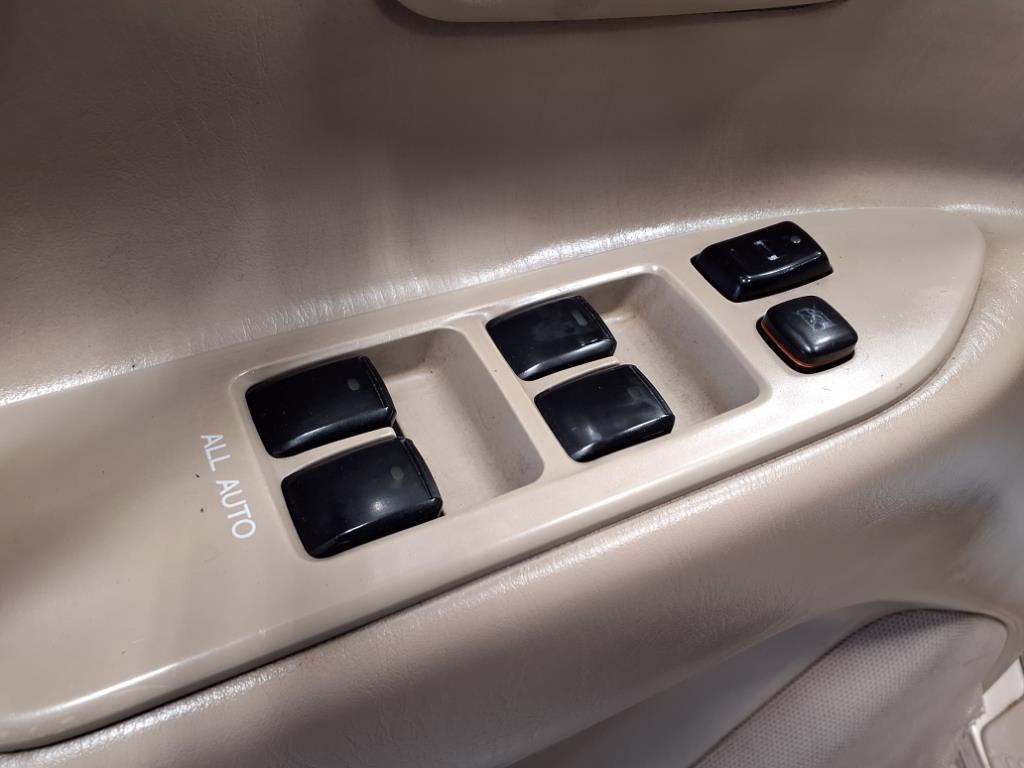 2003 Toyota Land Cruiser Image 15
