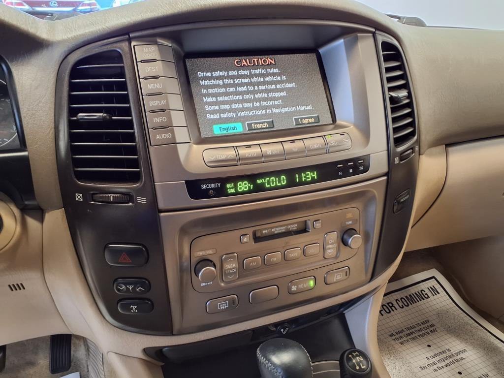 2003 Toyota Land Cruiser Image 19