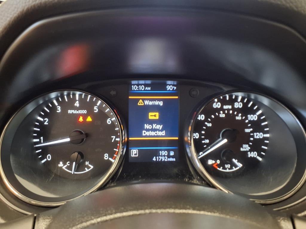 2018 Nissan Rogue Image 19