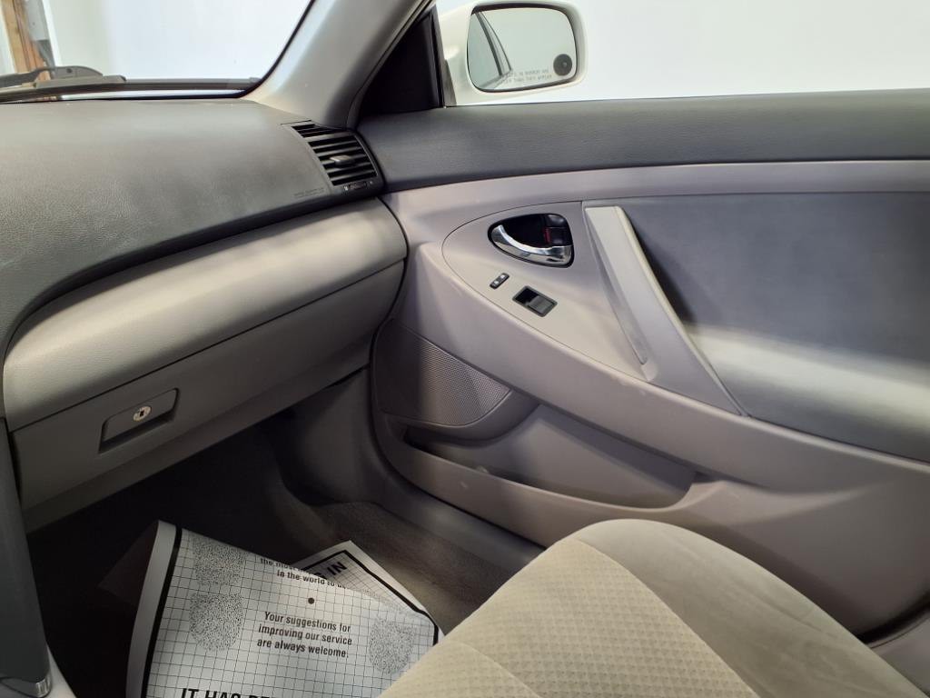 2009 Toyota Camry Image 11