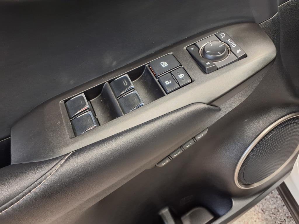 2018 Lexus NX 300 Image 14