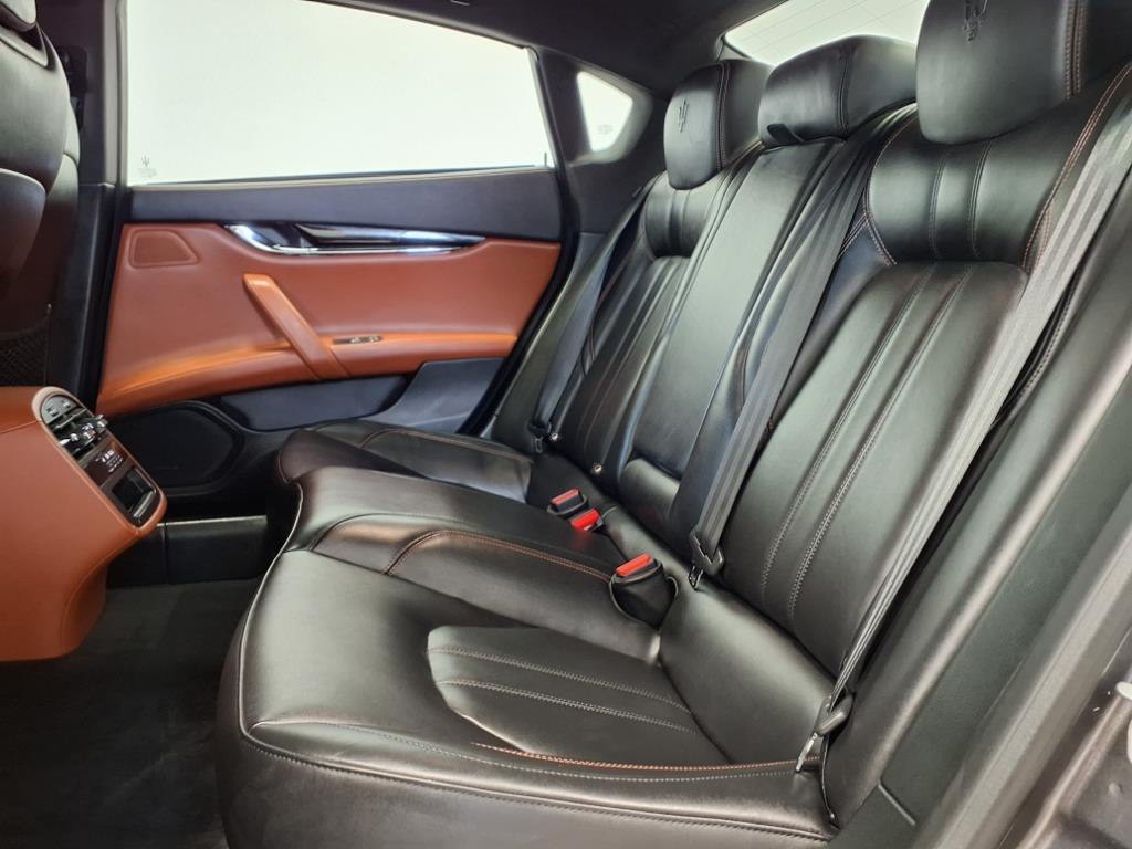 2017 Maserati Quattroporte Image 11