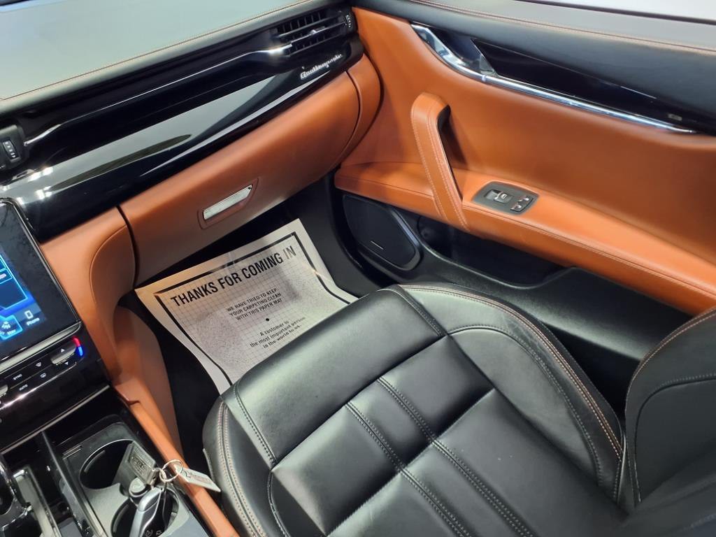 2017 Maserati Quattroporte Image 14
