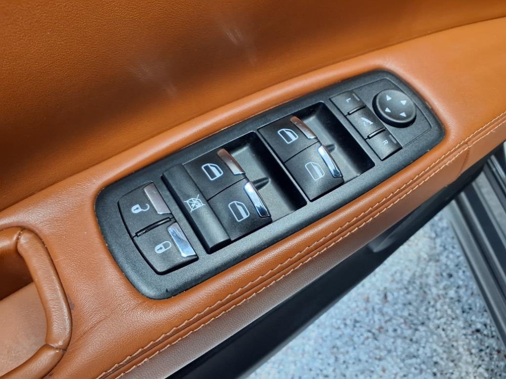 2017 Maserati Quattroporte Image 16