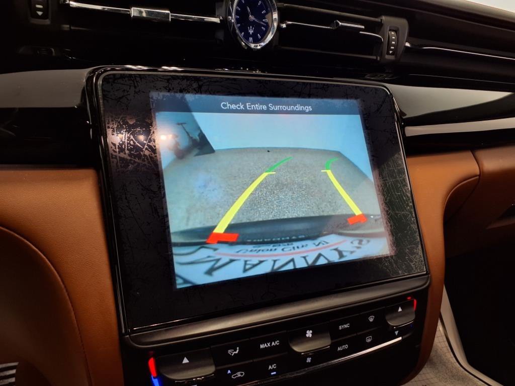 2017 Maserati Quattroporte Image 23