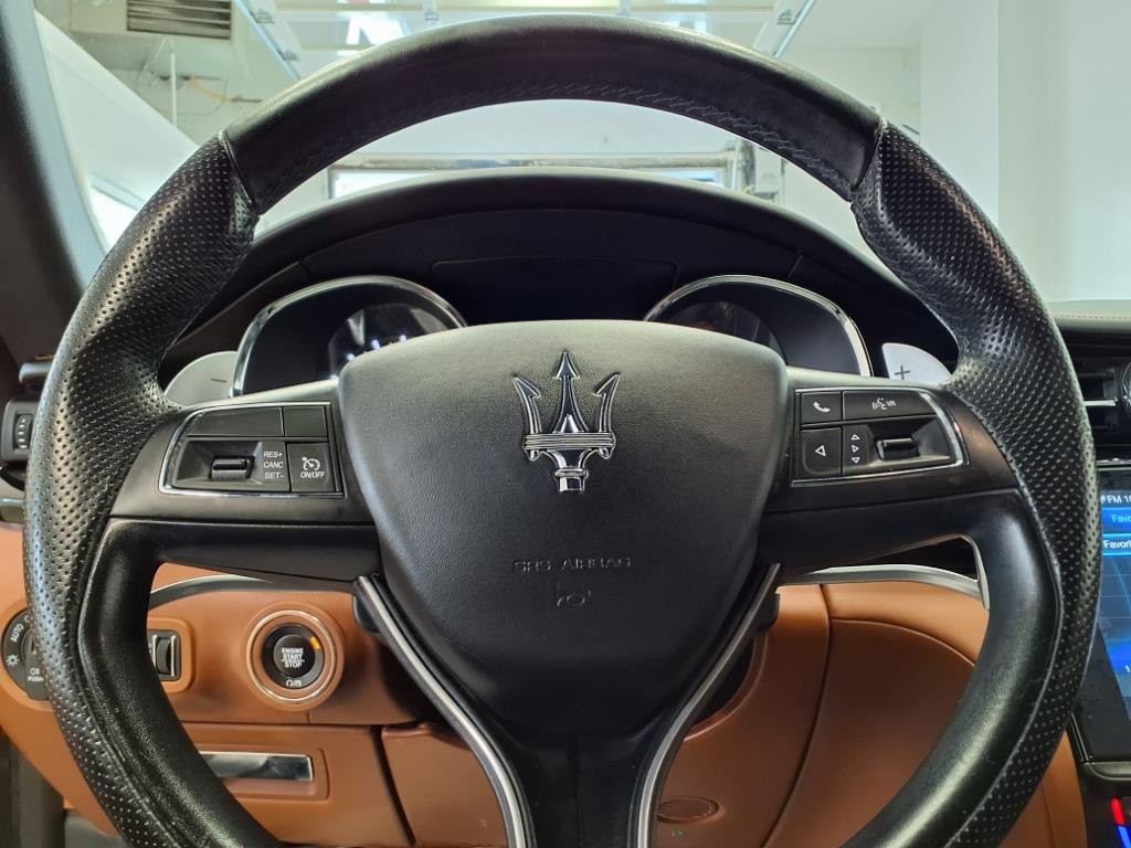 2017 Maserati Quattroporte Image 24