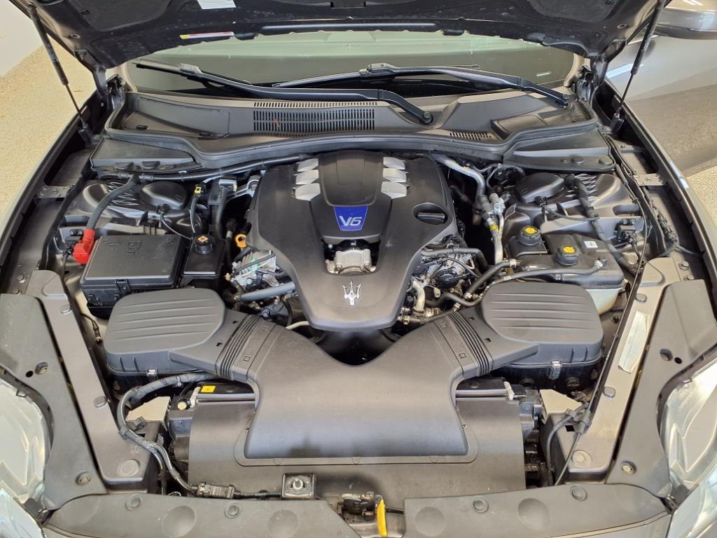 2017 Maserati Quattroporte Image 26