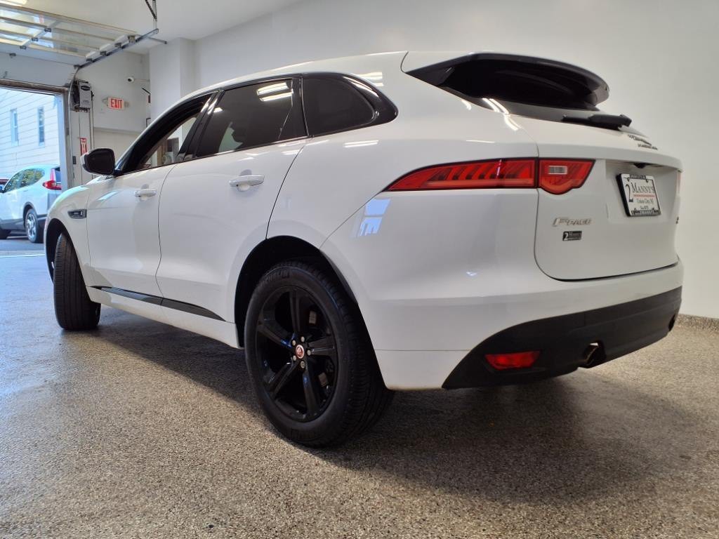 2020 Jaguar F-PACE Image 2