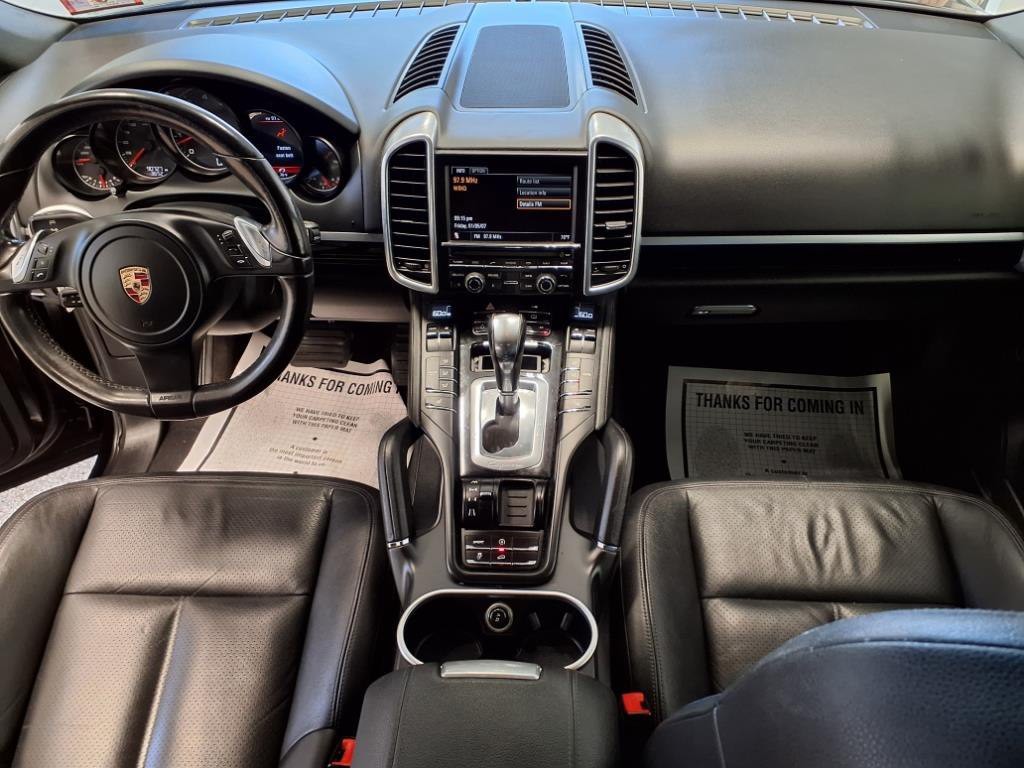 2011 Porsche Cayenne Image 11
