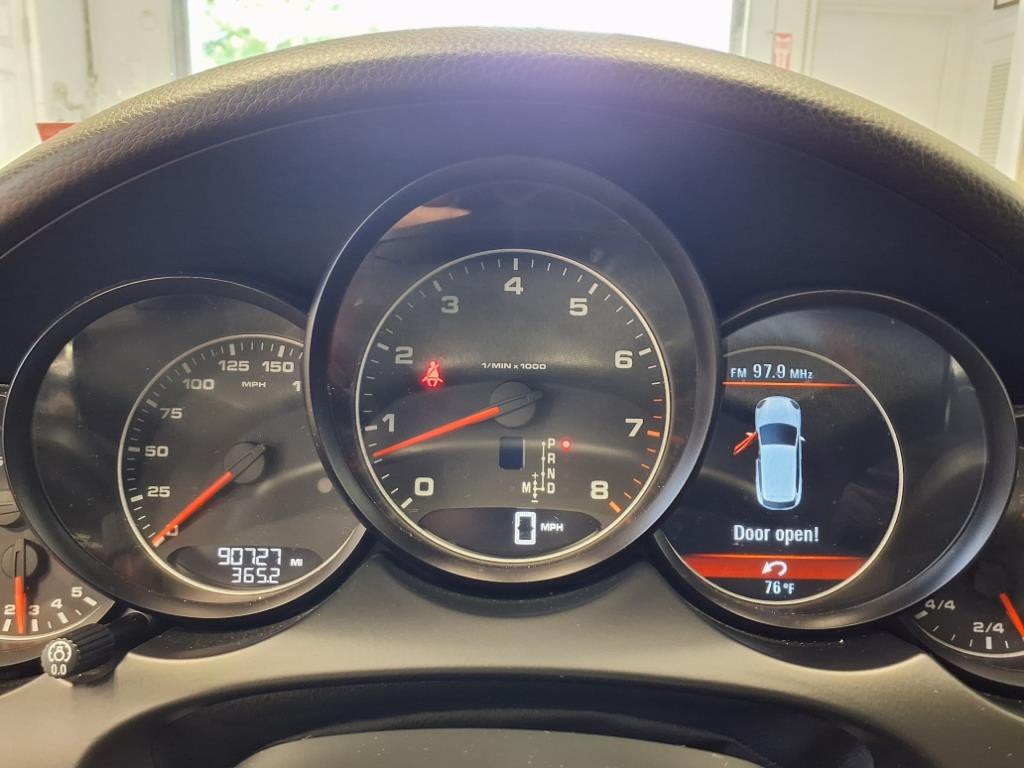 2011 Porsche Cayenne Image 21