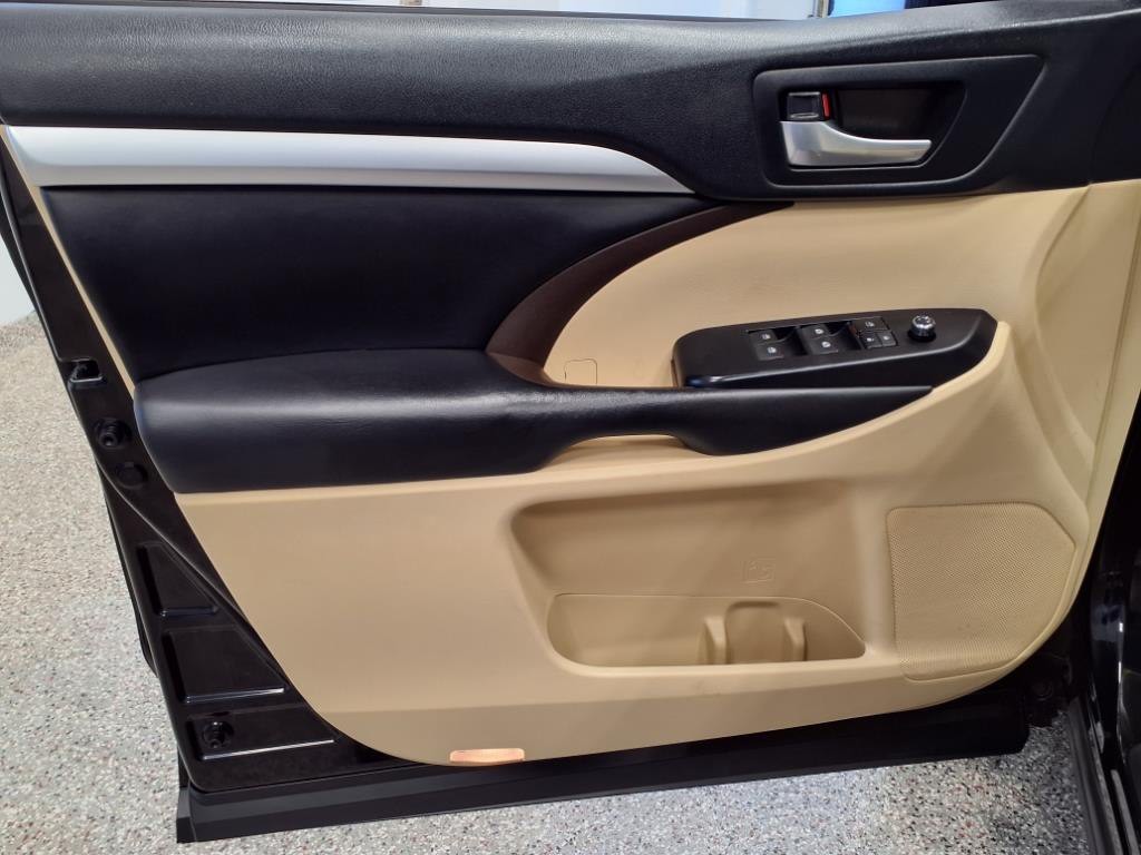 2018 Toyota Highlander Image 13