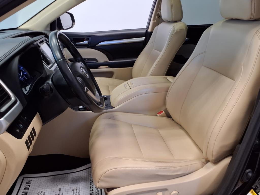 2018 Toyota Highlander Image 15